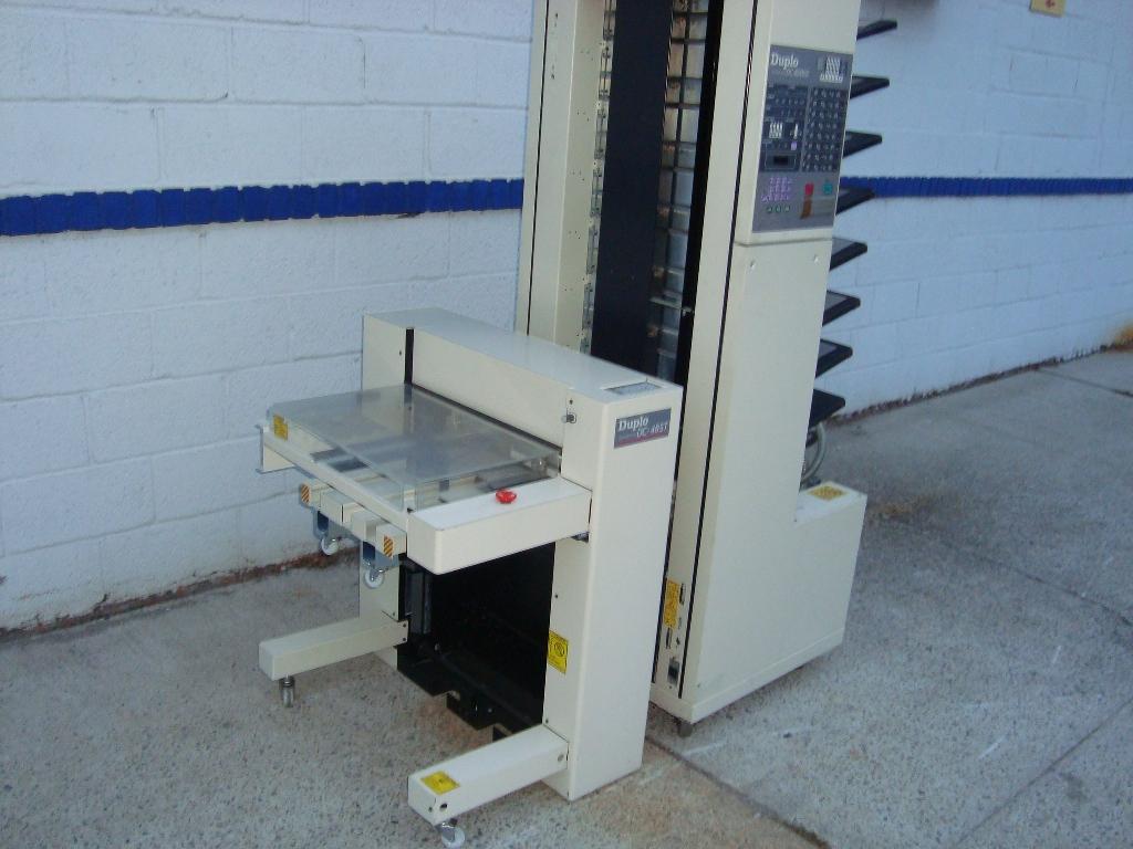 Lot #20: DUPLO DC 8000S, 1- 8 STATION AIR TOWER COLLATOR WITH STACKER ...